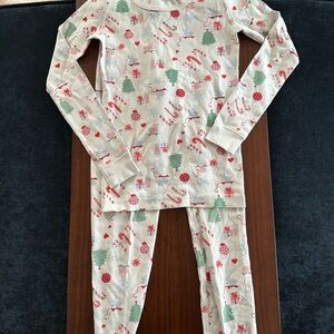 Hanna Andersson Red and Green Holiday Pajama Set